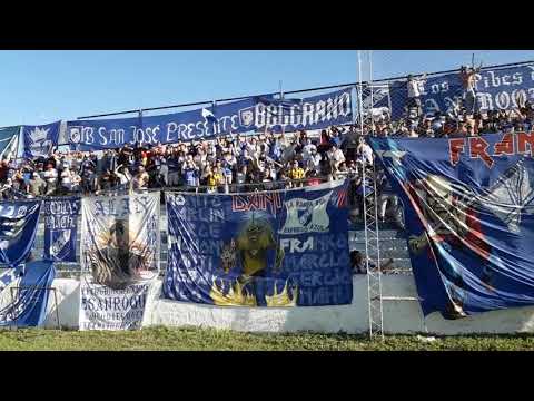 "Talleres de Perico - Hinchada en el Torneo Regional 2019" Barra: La Banda del Expreso Azul • Club: Talleres de Perico