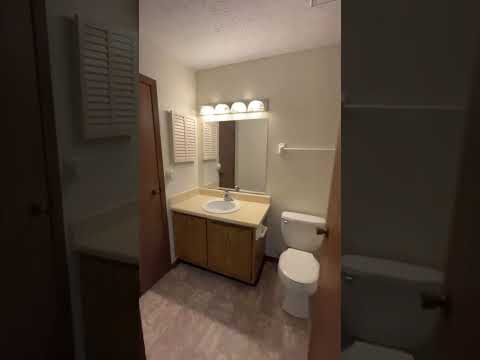Creve Coeur Lane - Video 2 of 2