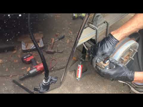 EASY rear brakes on Nissan Titan, Pathfinder, Armada, Infiniti QX56, Jeep Commander, Grand Cherokee