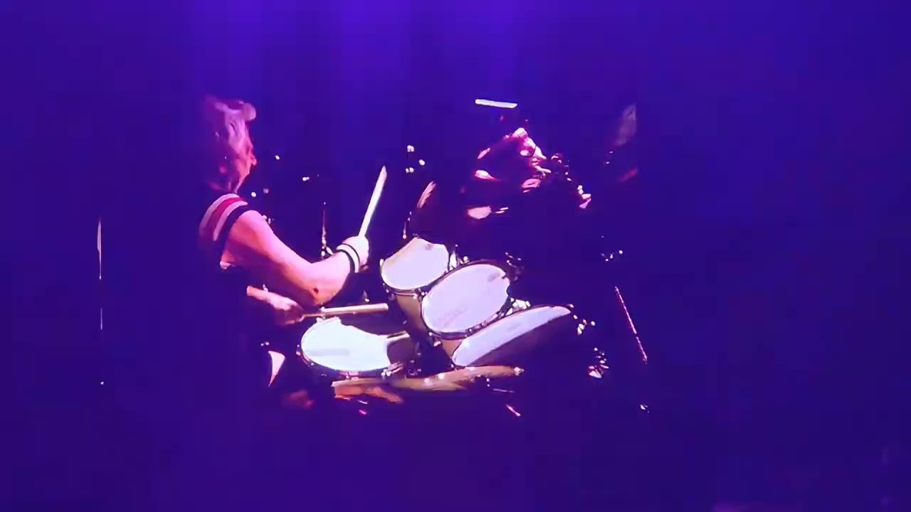 Murders In The Rue Morgue - Iron Maiden Live - Run For Your Lifes World Tour 2025 - YouTube