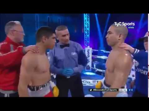 ELIAS ARAUJO   VS  JAVIER CLAVERO 2 TITULO ARGENTINO LIGERO.