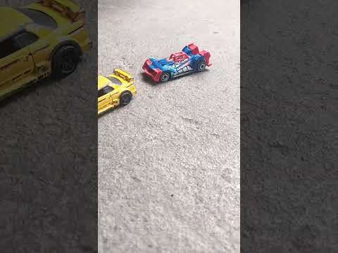 Bus car crash! (Ft.@Rlv273) (Not based on a true story)