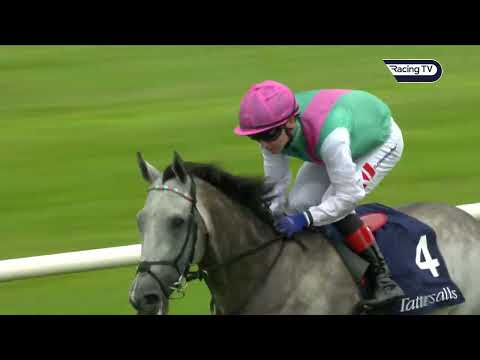FIELD OF GOLD is all class in Irish 2,000 Guineas | Racing TV