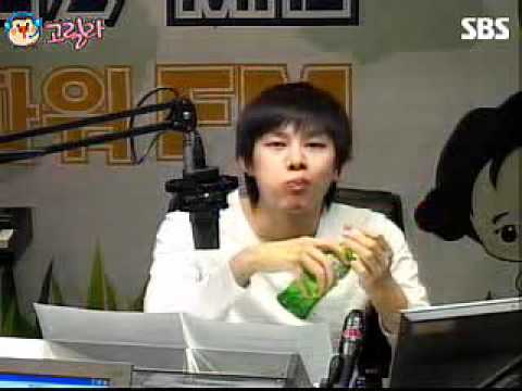 110225 Heenim is trying to hypnotize us after his cute dance.avi