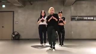 마마무 휘인 (Mamamoo Wheein)- Easy 안무영상 (Dance Choreography)