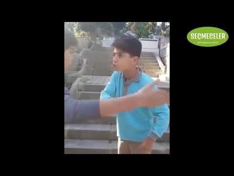 Mezarlıkta Kavga Eden Çocuklar