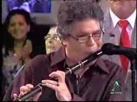 Orquesta Aragon en Miami 2010. Rene Lorente y Lázaro Dagoberto González "Descarga".