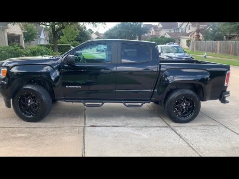 GMC Canyon upgrade Rough Country level kit and 18” wheels