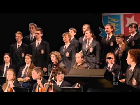 Upper Middle Bogan S01 E05 - Am I Ever Gonna See Your Face Again