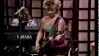Go-Go's - Head Over Heels (The Tonight Show 1984)