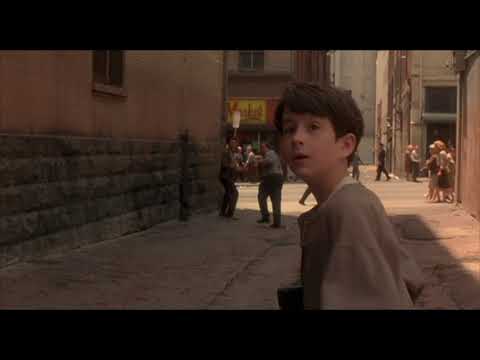 Unstrung Heroes (1995) - Avoiding The Landlord