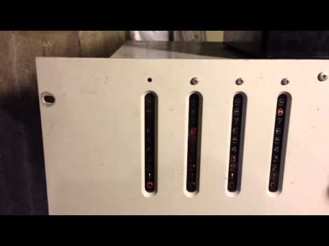Hewlett Packard Model 521AR Vintage Frequency Counter