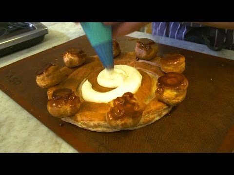 Saint Honorétårta - En gammal klassiker - Hela Sverige Bakar (TV4)