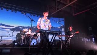 Cut Copy - Walking In The Sky