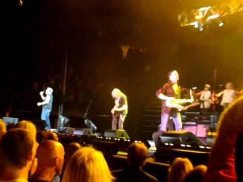 Bob Seger & The Silver Bullet Band - Rock N Roll Never Forgets LIVE 4/30/2011 Houston, TX