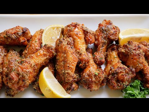 CRISPY OVEN BAKED LEMON PEPPER CHICKEN WINGS | THE BEST LEMON PEPPER WINGS!!