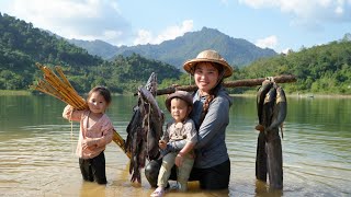 Download lagu FULL VIDEO 100 days and nights; catching fish, trapping giant fish for sale, with two small children mp3 Download lagu FULL VIDEO 100 days and nights; catching fish, trapping giant fish for sale, with two small children mp3