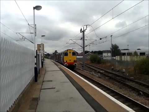 DRS 20308 & 20309 working the 0Z42