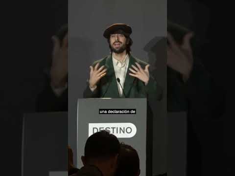 El escritor jiennense David Uclés gana el Premio Nadal