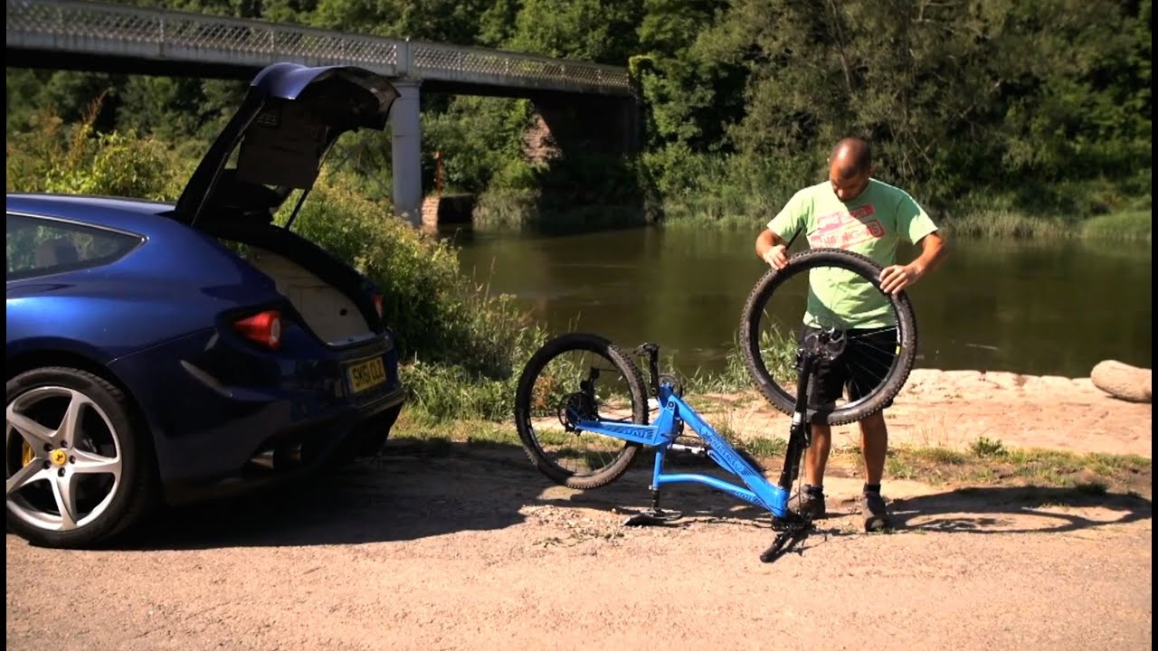 CHRIS HARRIS ON CARS - Ferrari FF, long-term test.