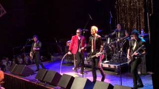 Me First And The Gimme Gimmes &quot;Different Drum&quot; Live