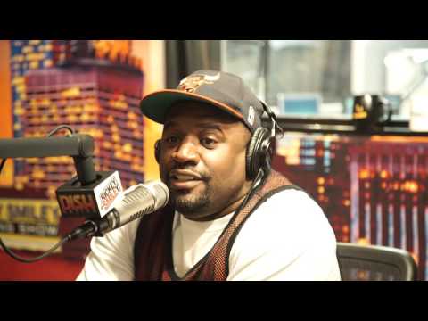 Corey Holcomb Tells Hilarious Side Baby Jokes!