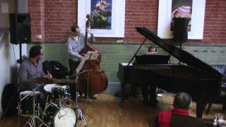 Dudman/Wood/Holmes Trio - Walkin' Up (Bill Evans)