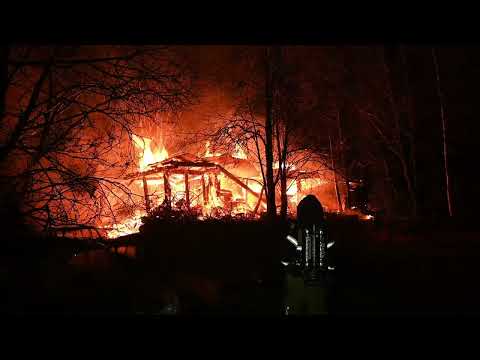 221112 Brand i ödehus i Mark