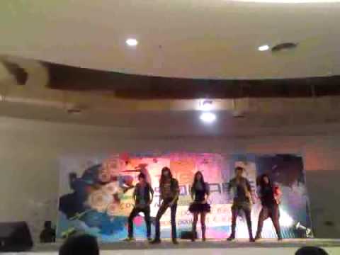091205 ( E )va cover f( x ) @ THE SQUAE