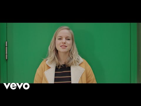 Julia Engelmann - Grüner wird's nicht (Official Video)