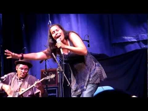 Carolina Chocolate Drops: Song title anyone? #1