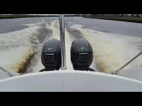 Twin Evinrude E-tec G2 150Hp  3 cil. Beneteau flyer 750 SD