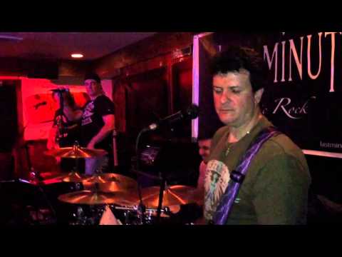 The Last Minute Cover Band (ft. Mario Conte) - Everlong