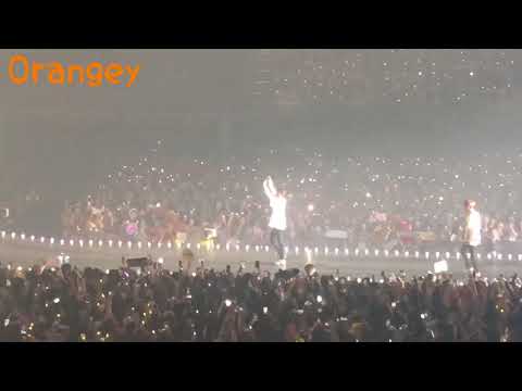 20180804 Gold Wanna One 1 The World in BKK