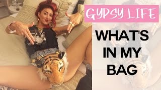 What&#39;s In My Bag? | Neon Hitch