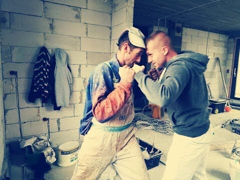 ➡️👷 PIĄTEK weekendu początek! Najszybszy tynkarz na Podkarpaciu 😂#tynkarze#famemma#