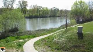 preview picture of video 'Paseando por el rio Ebro en su recorrido por Logroño  (La Rioja - Spain)'