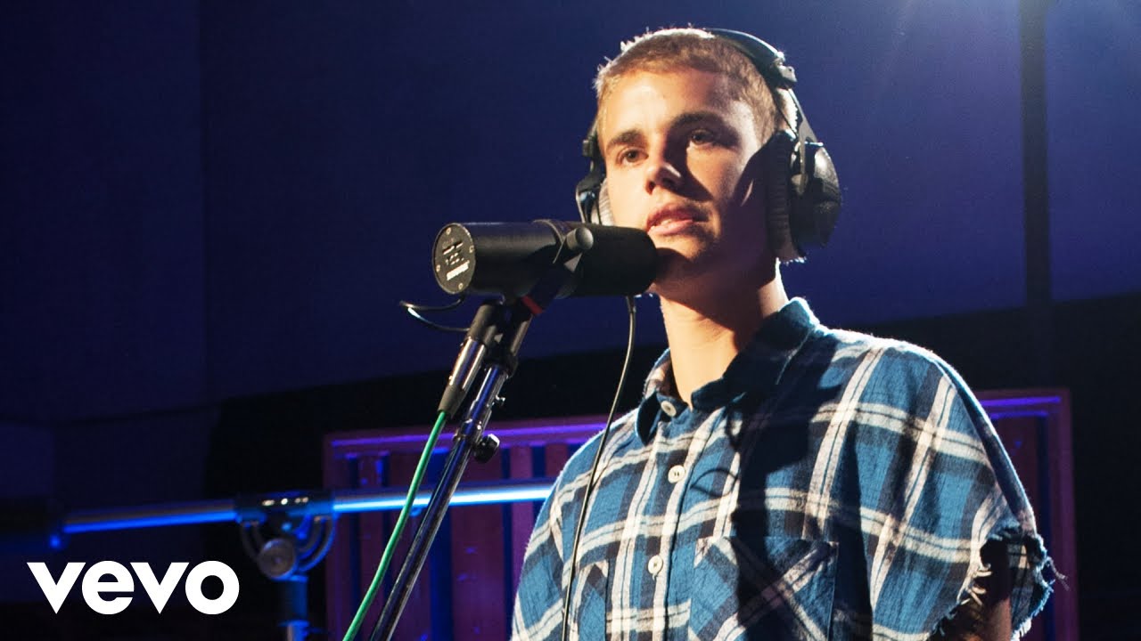 Justin Bieber - Fast Car (Tracy Chapman cover) in the Live Lounge