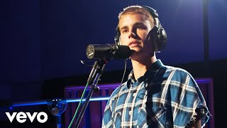 Justin Bieber - Fast Car (Tracy Chapman cover) in the Live Lounge