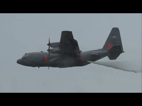 EAA AirVenture 2019 - Aerial Firefighting Demonstration