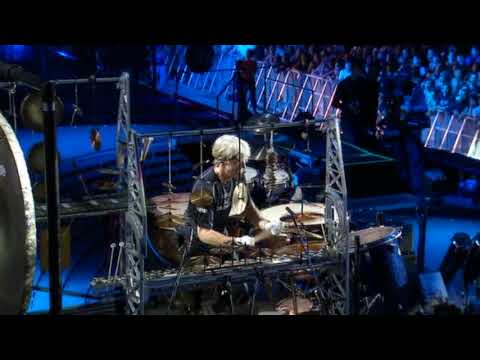 Videoclip de Wrapped Around Your Finger (Live From River Plate Stadium, Buenos Aires) — The Police