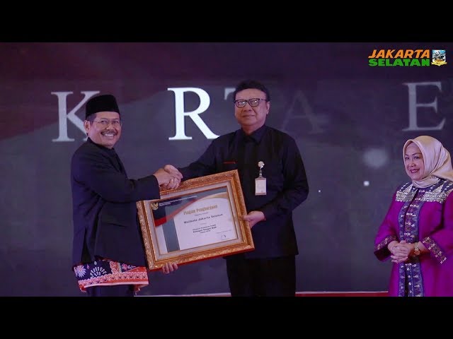 Wali Kota Raih Penghargaan Pembina Pelayanan Publik