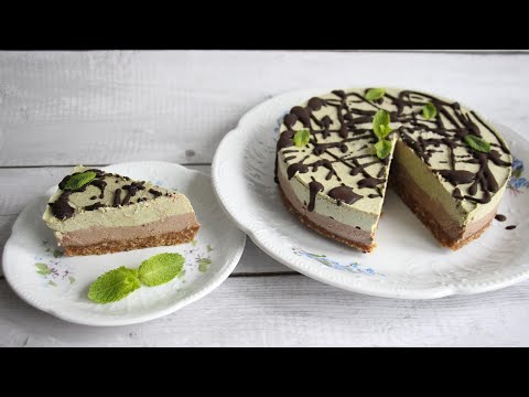 Tort raw vegan cu ciocolată și mentă