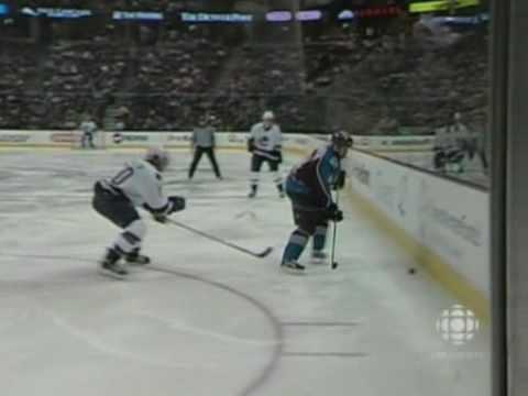 Ryan Kesler vs Ian Laperriere Jan 28, 2006