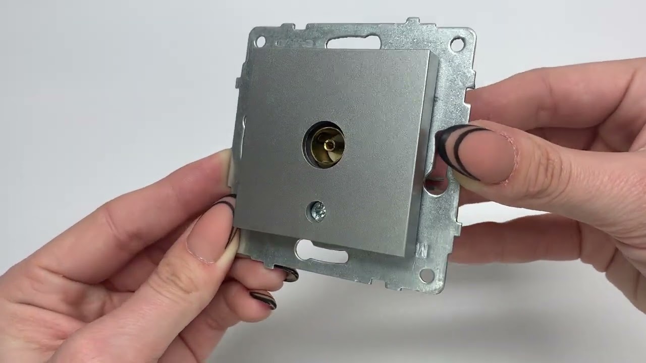 Розетка прохідна телевізійна OVIVO Grano срібло (600-000310-224)