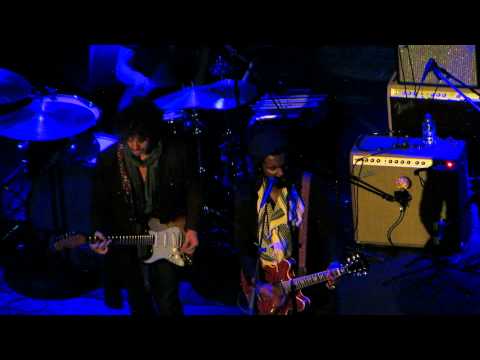 Gary Clark, Jr. & Doyle Bramhall II...The Apollo...NYC... 11.14.2013