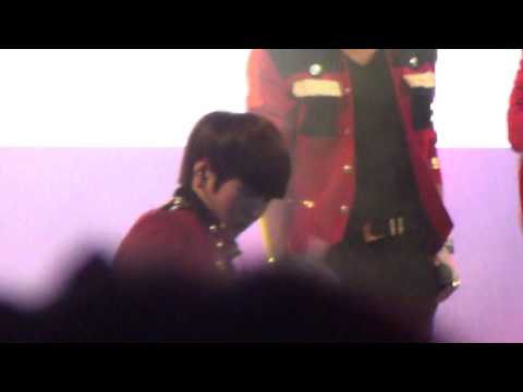 121211 super show case in malaysia BTOB 1