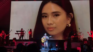 Download lagu NIKI - Backburner (Nicole World Tour) [LIVE] mp3
