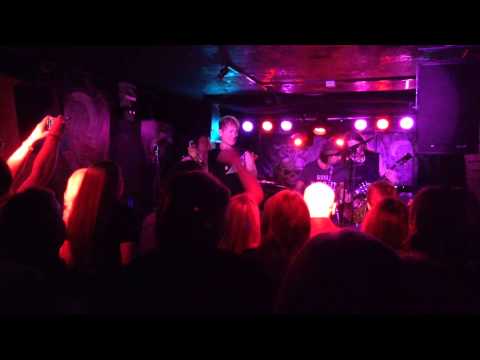 Persian Risk & Phil Campbell @ Bogiez Cardiff 11/10/13