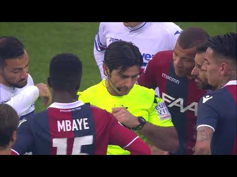 L' espulsione di Torosidis - Giornata 14 - Serie A TIM 2017/18